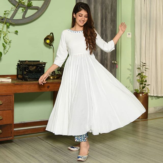 New White Cotton Suit Un-Stitched Material (WHITE POM-POM)) | White salwar  suit, Kurti designs party wear, Kurta designs women